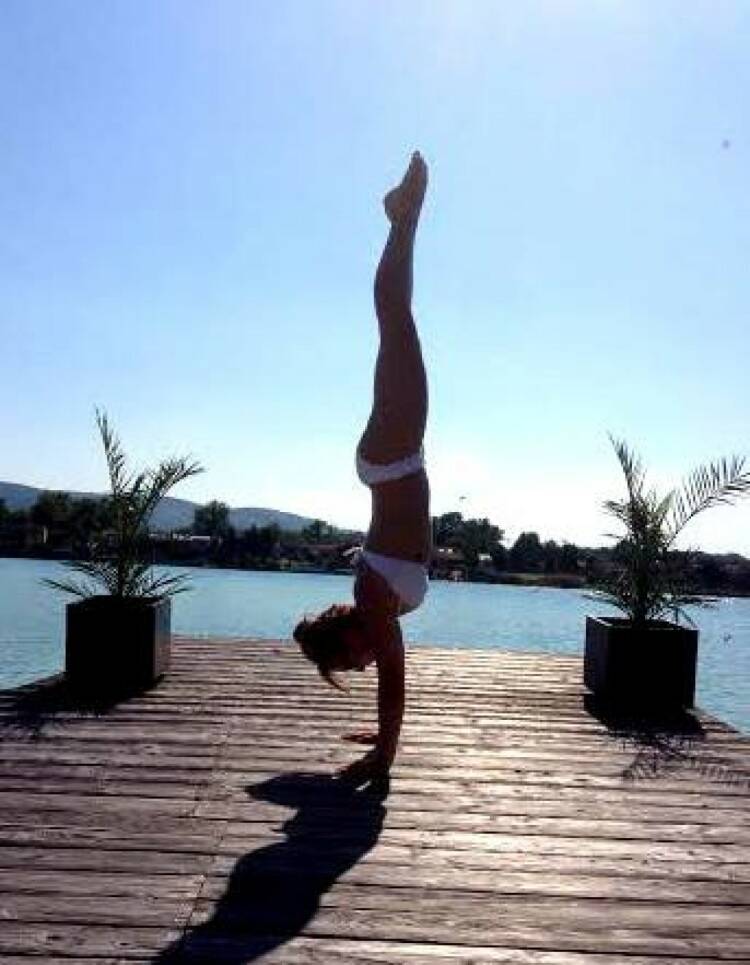 Handstand Sommer - Tristyle Physiotherapeutin Petra Lebersorger http://www.physiotherapie-petra.at
