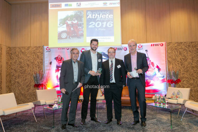 Hans Huber, Damian Izdebski (techbold technology group, 3. Platz Business Athlete Award 2016), Gregor Rosinger (Rosinger Group), Christian Drastil (BSN)