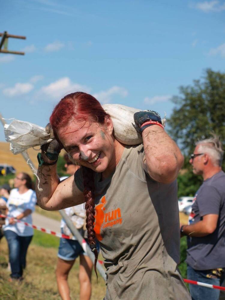 Ena Tabata Nominierung "Mein Sportschnappschuss 2016": Es ist nicht leicht, sich für eines zu entscheiden, wenn man so viele schöne und sportliche Momente erleben durfte. Ich habe mich für eines vom Celtic Warrior Sprint entschieden. Aufgrund der Rahmenbedingungen zwar ein sehr intensiver aber trotzdem herzlicher Lauf.  -  Voten und/oder auch sich selbst nominieren unter http://www.facebook.com/groups/Sportsblogged